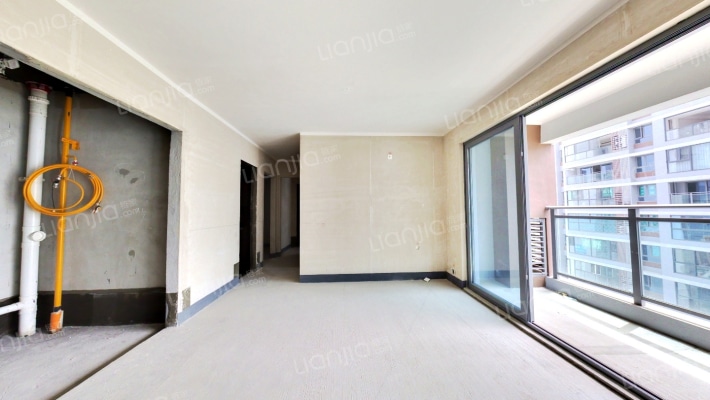 里城樾公馆二手房实景图