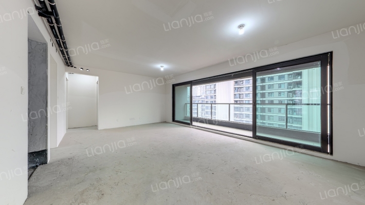 德商石榴春和天骄二手房实景图