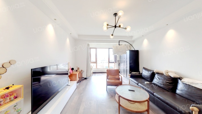 亿博隆河谷柒馆二手房实景图