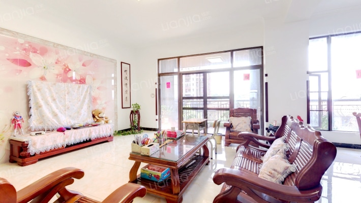 富通圣堤雅二手房实景图