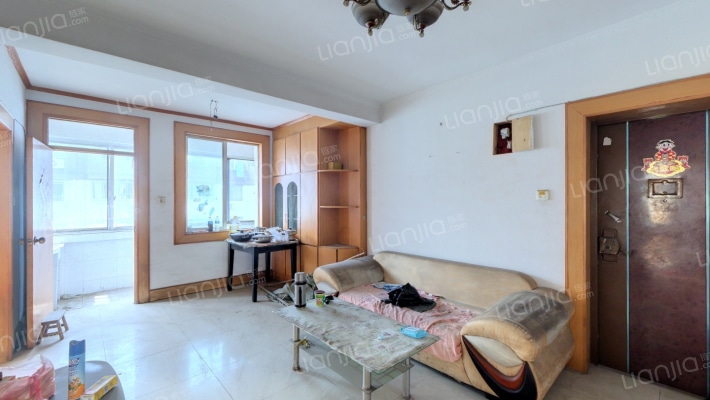 港中新村一区二手房实景图