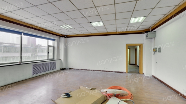 吉发广场二手房实景图