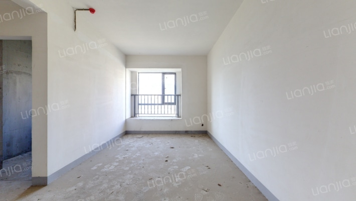 星海虹城三期鸿玺公馆二手房实景图