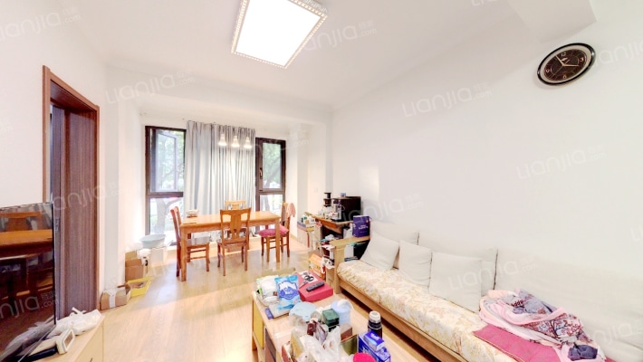 安亭新镇雅苑二手房实景图