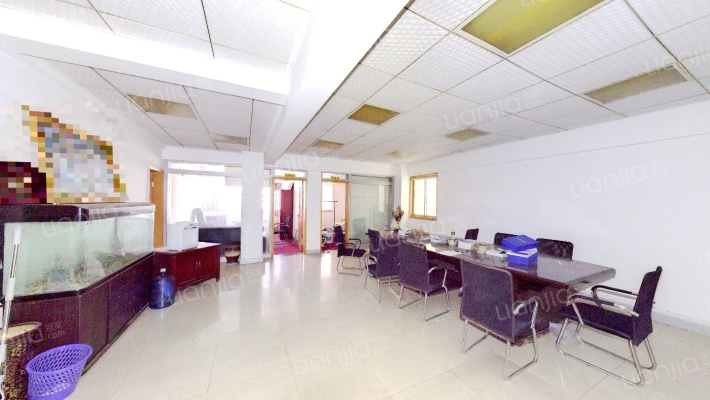 西普大厦二手房实景图