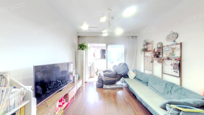 保利春天里二手房实景图