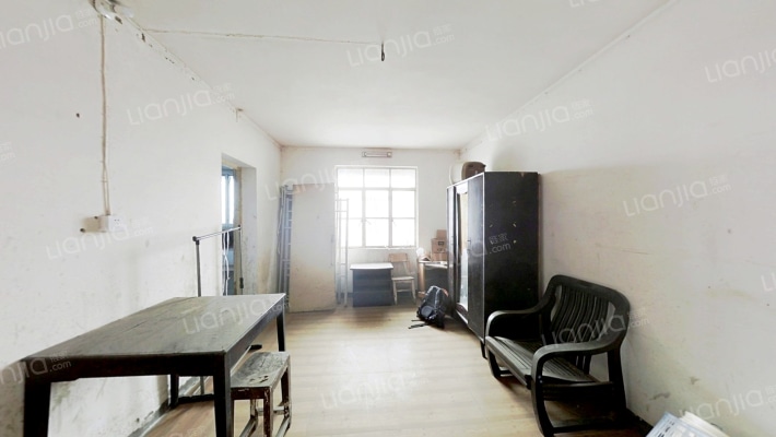 龙腾大厦丰和大道1558号二手房实景图