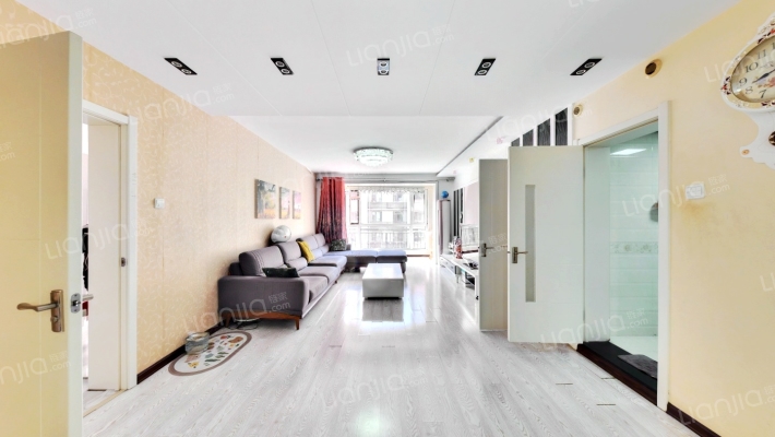 金地江畔花都二手房实景图