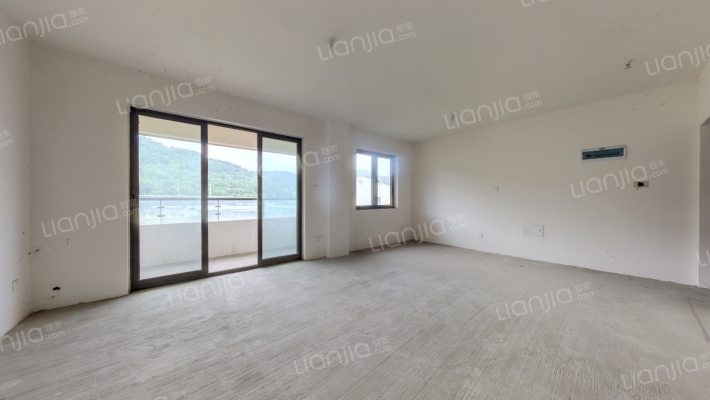 逸山公馆二手房实景图