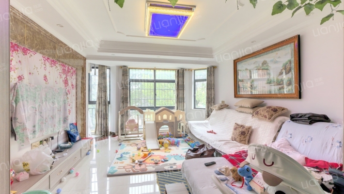 莱卡小镇-东区二手房实景图