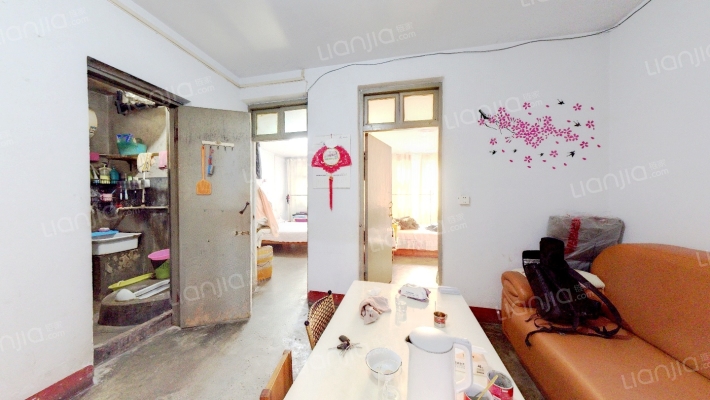 西彩小区二号院二手房实景图