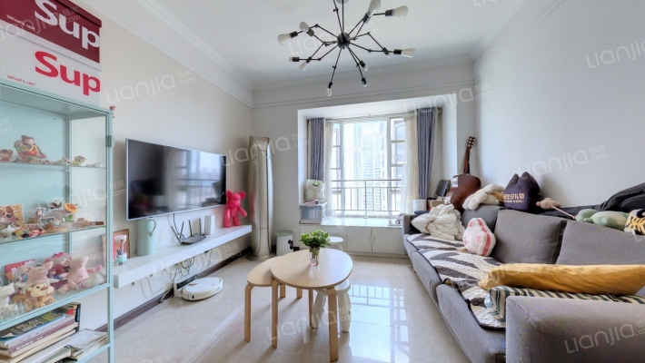 蓝润V客东区二手房实景图