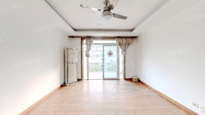 盛世花园二手房实景图