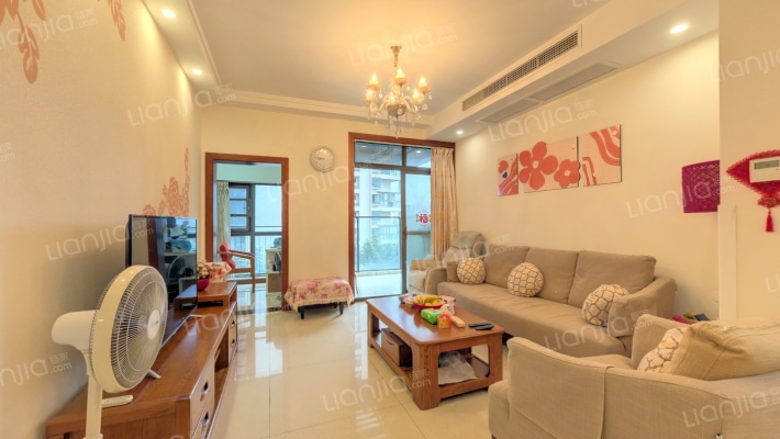 翡翠城四期二手房实景图