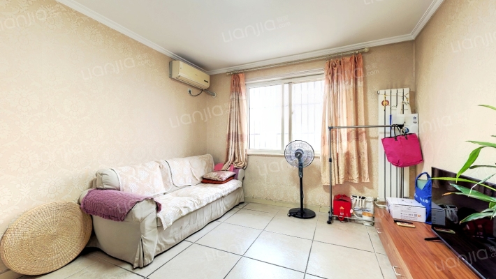 康庄路50号院二手房实景图