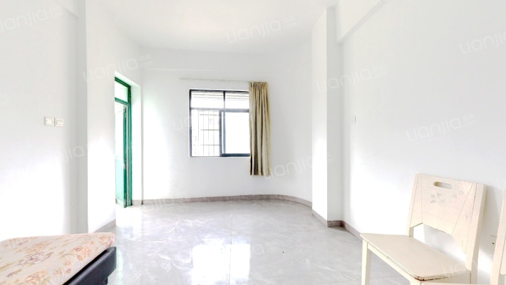 美都新村二手房实景图