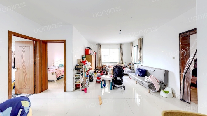 泰伯花苑三区二手房实景图