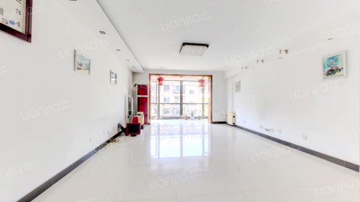 国际城一期二手房实景图