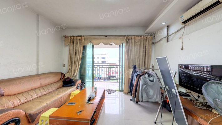 名都华庭二手房实景图