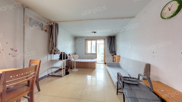 毛条小区二手房实景图