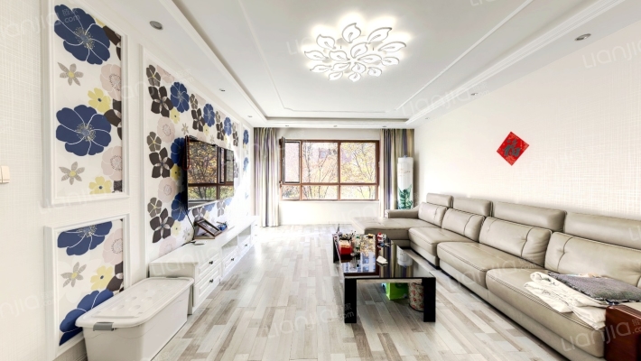 招商贝肯山三期二手房实景图