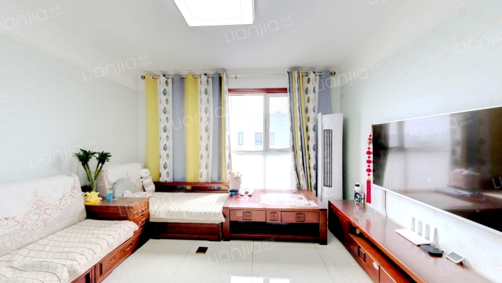 百盛郁金香二手房实景图