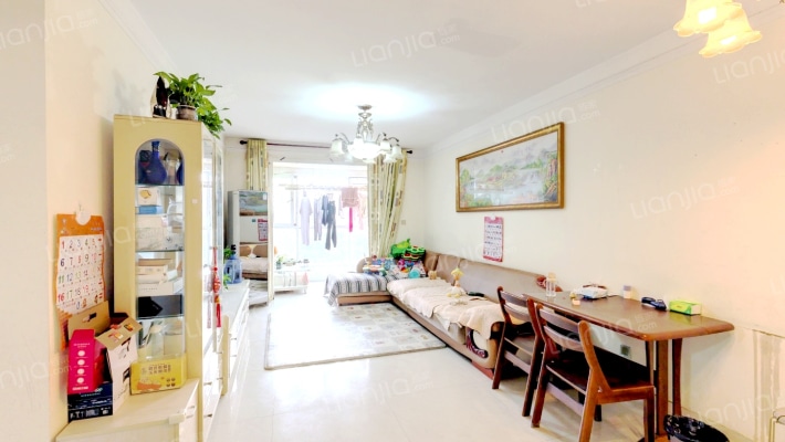 荣御府二手房实景图