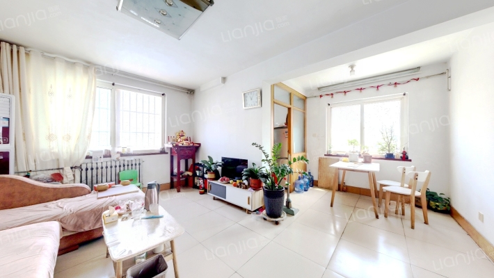 昌泰花苑二手房实景图