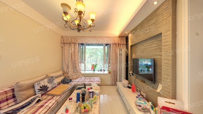 蓝光SOFA社区二手房实景图