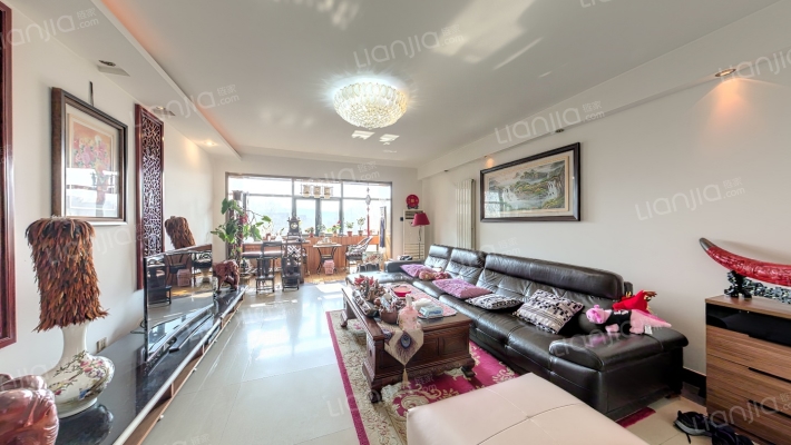 米兰天空二手房实景图