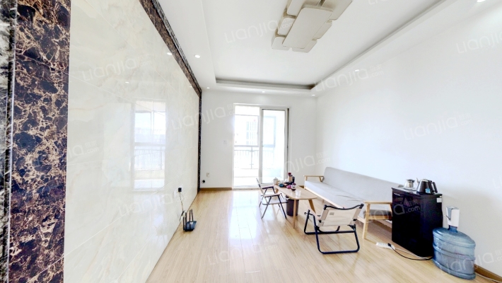 世茂锦绣长江四期二手房实景图