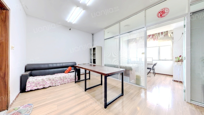 银座晶都国际二手房实景图