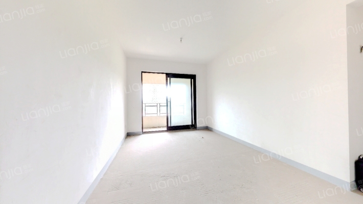 荣盛滨江华府二手房实景图