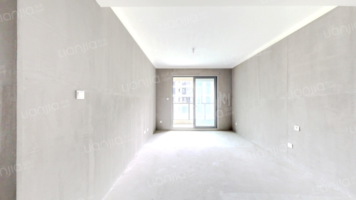 融创长江映二手房实景图