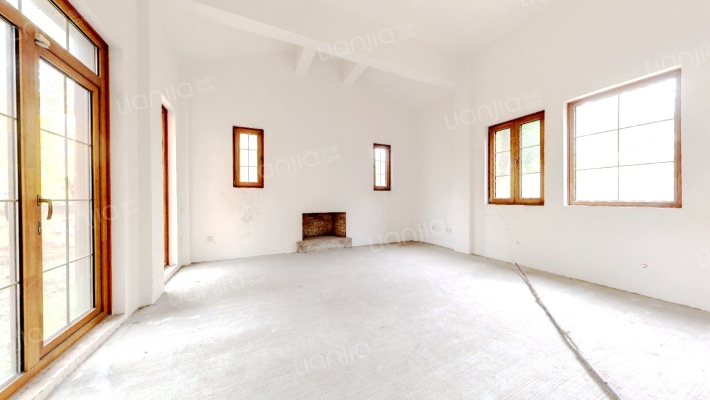 麓山国际香溪堤二手房实景图