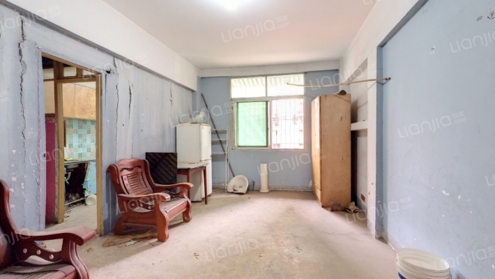 磨山新村二手房实景图