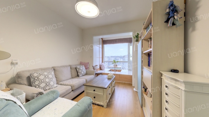 龙腾花园二手房实景图