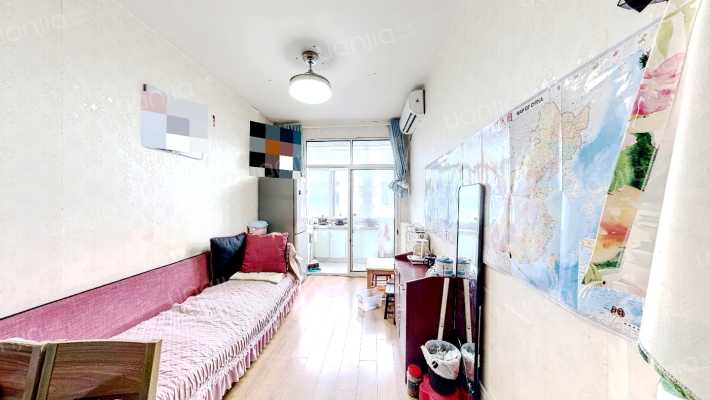 阜阳路180号二手房实景图