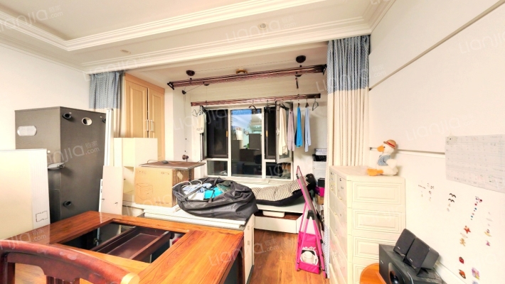 金地悦峰二手房实景图