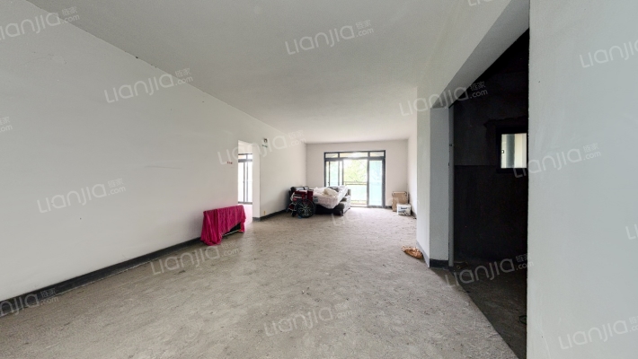 学府大道69号雨山前二手房实景图