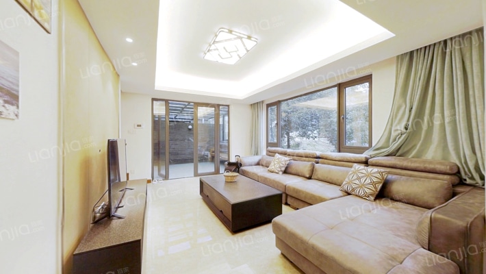 青城鉴山二手房实景图