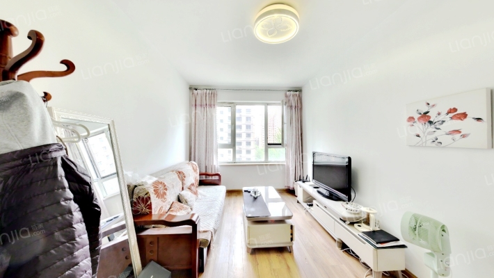 彩虹风景二手房实景图