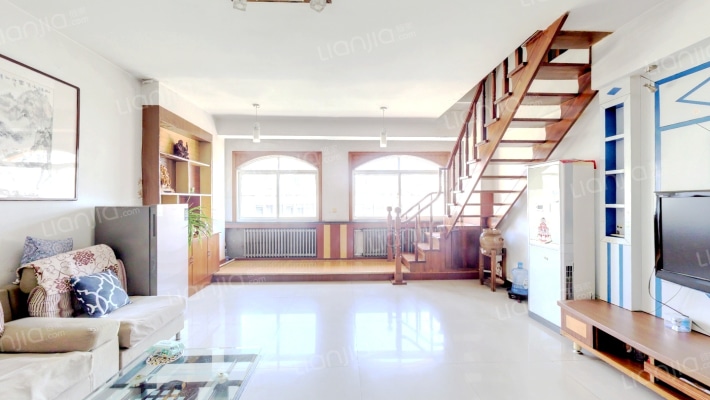 技校家属院二手房实景图