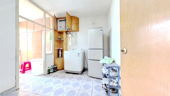 艳粉二期二手房实景图