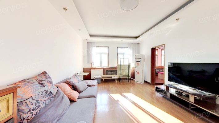 晓春里二手房实景图