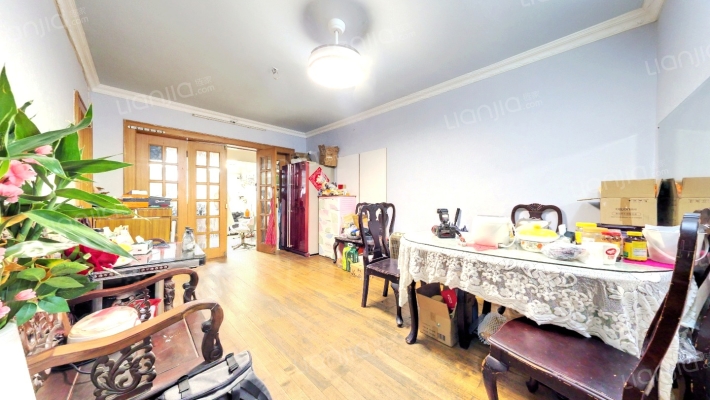 兴泉小区二手房实景图