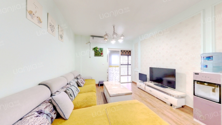 金舆名苑二手房实景图