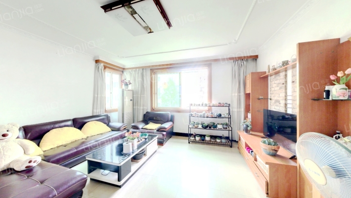 国贸公寓二手房实景图