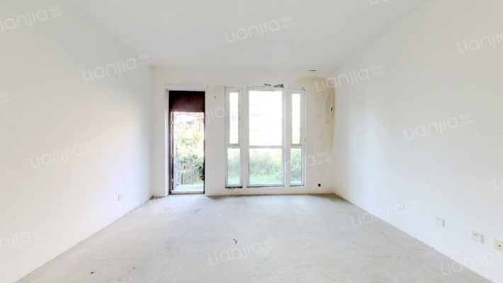 英伦半岛二手房实景图