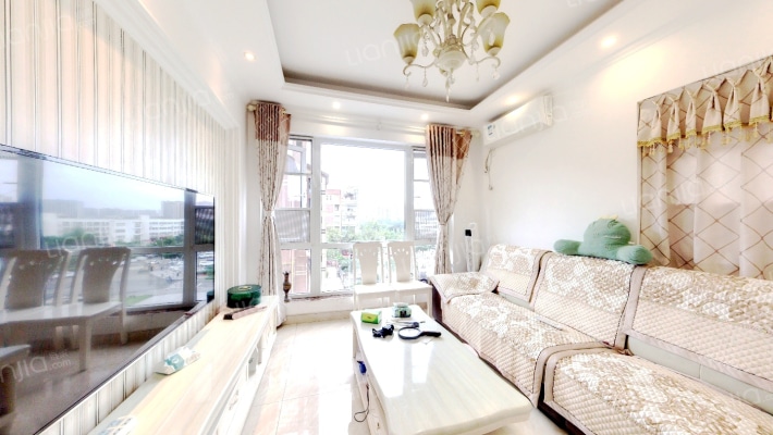 蓝光金双楠一期二手房实景图